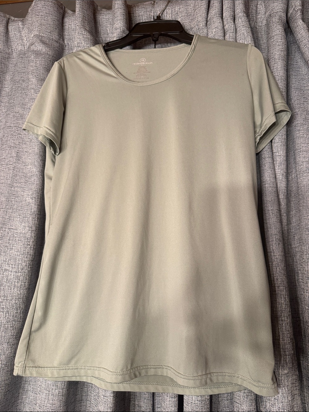 3/$15! 🎈Real Essentials Women’s Sage Green Active Tee